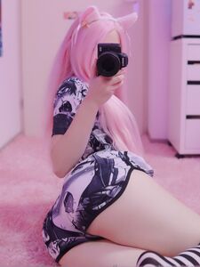 Servizio fotografico di Bunny Alina Kim fughe OnlyFans