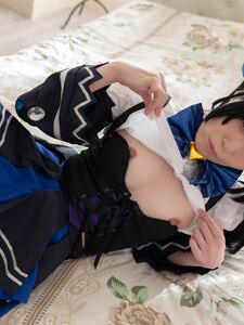 Mari Hirose è la protagonista del nostro cosplay da cameriera - Cospuri 0336