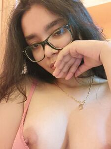 Uma Ghosh nackt nackte Nacktfotos Sex Sextape viral MMS