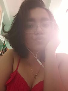 Uma Ghosh nuda nudi sesso sextape virale MMS