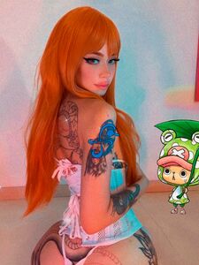 Il modello di cosplay Zackycha ha divulgato foto di OnlyFans