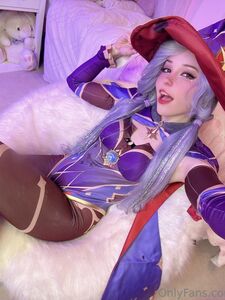 Belle Delphine Mona Cosplay Nackt Muschi Reitet Dildo Onlyfans Leaks Fotos