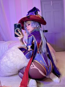 Belle Delphine Mona Cosplay Nackt Muschi Reitet Dildo Onlyfans Leaks Fotos