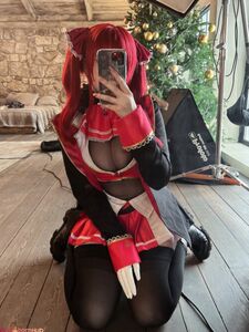 Alina Becker Cosplay Grande Bumbum e Seios Teaser Onlyfans Sets