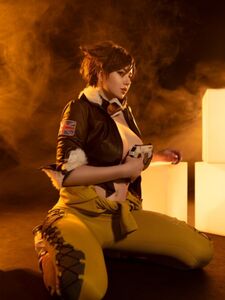 Alina Becker Cosplay Grande Bumbum e Seios Teaser Onlyfans Sets
