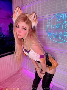 Belle Delphine Cosplay Ahri (Lol) Photos de chatte nue écartée Onlyfans