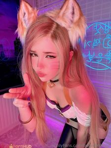 Belle Delphine Cosplay Ahri (Lol) Nackte Muschi Ausbreitung Onlyfans Fotos