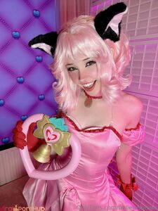Belle Delphine Ichigo Momomiya Cosplay Écartement de chatte Album Onlyfans
