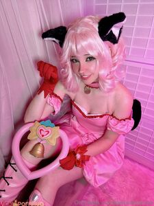 Belle Delphine Ichigo Momomiya Cosplay Espalhamento de vagina Álbum Onlyfans