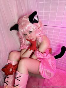 Belle Delphine Ichigo Momomiya Cosplay Espalhamento de vagina Álbum Onlyfans
