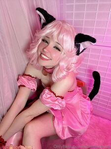 Belle Delphine Ichigo Momomiya Cosplay Écartement de chatte Album Onlyfans