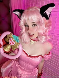 Belle Delphine Ichigo Momomiya Cosplay Espalhamento de vagina Álbum Onlyfans
