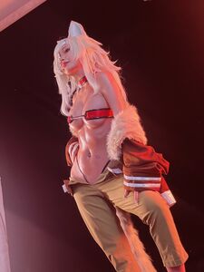 Umeko J - Ghislaine Dedoldia Cosplay