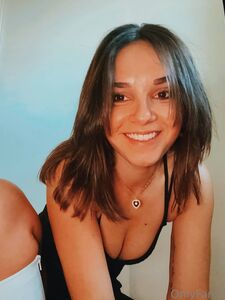 超级可爱的基尔托尼喜剧演员莱拉·英格尔斯，快去关注她，给她一些支持吧！