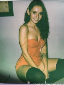 超级可爱的基尔托尼喜剧演员莱拉·英格尔斯，快去关注她，给她一些支持吧！