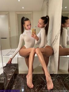Ultime fughe di foto nude di Adelalinka su Onlyfans