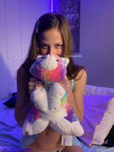 Vazamentos da última foto nua de Lilly Spunk no Onlyfans