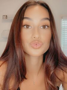 Nudi di Carlie Uszler su Snapchat Trapelati