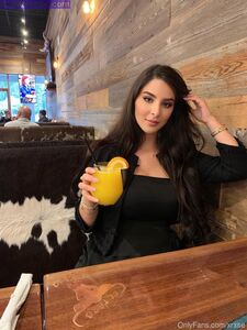 Rosaverte Onlyfans 最新裸体照片泄露