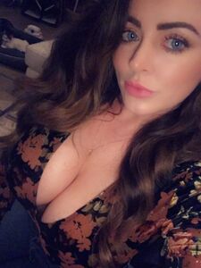 Утечка последних обнаженных фото Софи Ди на Onlyfans