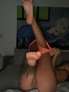 Filtraciones de la última foto desnuda de Liyasilver en Onlyfans