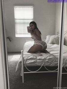 Moremolly Onlyfans 最新裸体照片泄露