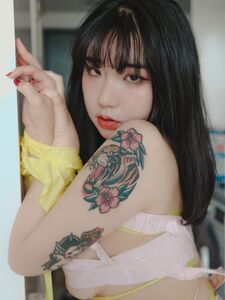 Echih Onlyfans最新裸体照片泄露