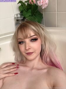 Ultime fughe di foto nude di Sneesnaw su Onlyfans