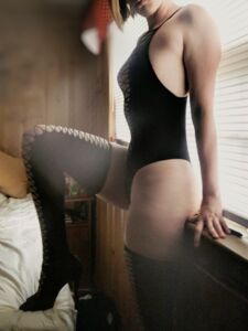 ОГРОМНАЯ утечка фотографий ранних фото RoseThorneQOS