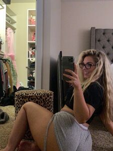 Vazamentos da última foto nua de Haleighcox no Onlyfans