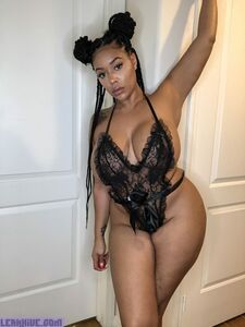 Creolebarbie özel OnlyFans sızdırılmış nudes