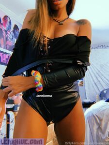 AevonVanessa exclusif OnlyFans nudes fuités