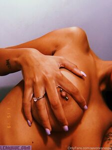 AevonVanessa exclusif OnlyFans nudes fuités