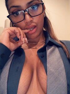 Pumma Santiago 独家 OnlyFans 泄露的裸照