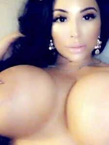 Ms Palomares'in OnlyFans'tan sızdırılan özel nudes