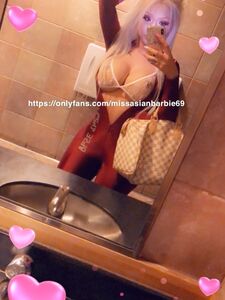 Asian Barbie69 exclusif OnlyFans nudes fuités