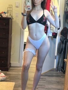 Sadkitkat独占OnlyFans流出ヌード