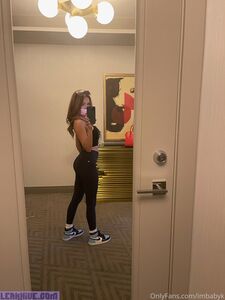 Aspen Ashleigh alias @imbabyk nus exclusifs OnlyFans divulgués