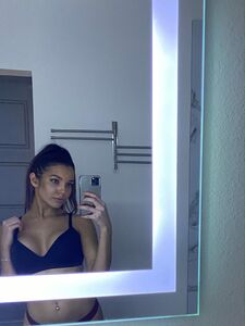 Aspen Ashleigh alias @imbabyk nus exclusifs OnlyFans divulgués