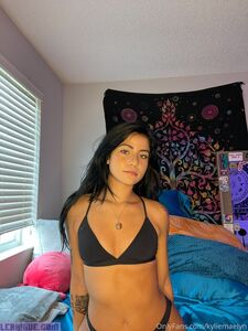 kylienaelyn exclusivo onlyfans desnudos filtrados