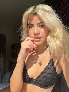 kylienaelyn exclusivo onlyfans desnudos filtrados