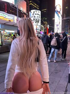 Esterbron esclusivo OnlyFans nudi trapelati