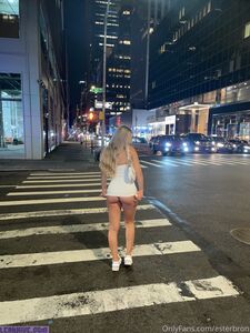 Esterbron esclusivo OnlyFans nudi trapelati