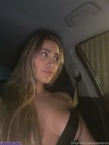 Esterbron exclusif OnlyFans nus fuités