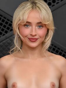 Sabrina Carpenter Nudes