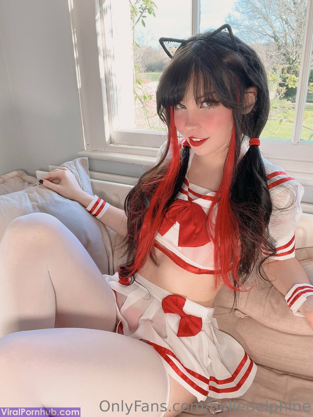 Belle Delphine: um dia na vida de Red Belle - últimos vazamentos premium do OnlyFans